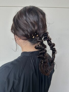 ビーワールド(B WORLD) ぽこぽこツインアレンジ　【藤枝/藤枝駅】