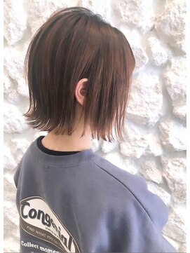 モアナ バイ ヘッドライト 沖縄東崎店(Moana by HEADLIGHT) Moana【東崎】#切りっぱなしボブ#ショートボブ#外はねボブ