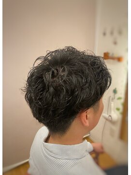 ソラ タニマチ(sora tanimachi) メンズマッシュパーマ