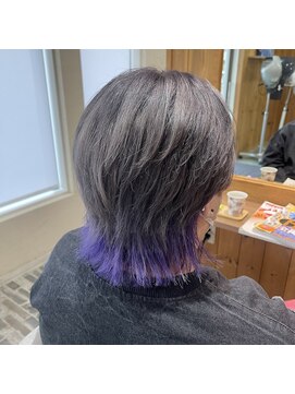 ルシール バイ アリア(Lucir by aria) センターパートウルフインナーカラー