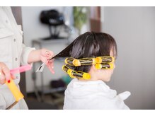 【パーマ】お求めのカール感・髪質・健康状態などを考慮し沢山の種類の技法や剤から最適な施術をします。