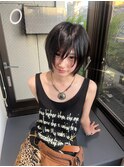 15571黒髪アッシュウルフレイヤー似合わせフェザーショートボブ