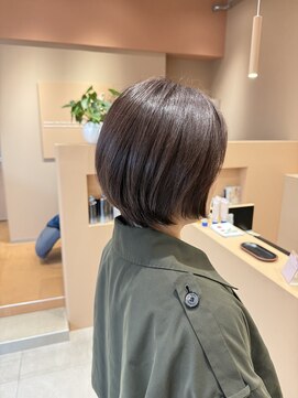 シークカラー(seek color) ショートボブ×ラベンダーベージュ