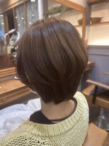 ラブ 蕨(LAB) 丸みシルエットの大人美人ショート