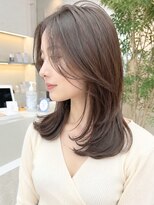 バックス(BUCKS)&nbsp;透明感シアーブラウン/レイヤーカット/ナチュラル