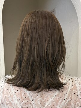 ヘアーアイスカルテット(HAIR ICI QUARTET) 大人可愛いオリーブベージュ×レイヤーカット