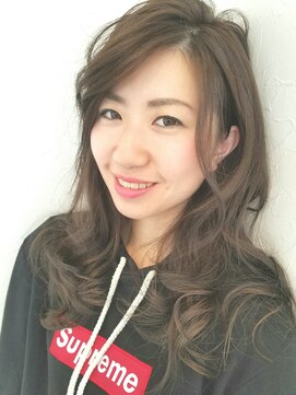 ヘアーアトリエギフト(Hair Atelier Gift) 艶めくパールグレージュ