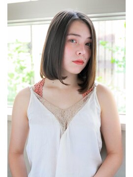 ルティア 池袋(Lutia) ツヤっとまとまるボブ