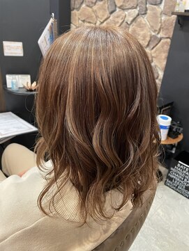 リタヘアー(Lita Hair) ハイトーンカラー