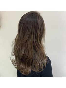 マージュ ギンザ(marju GINZA) 【透明感ハイライトで白髪活かし】