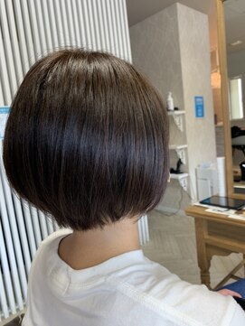 リシャール(R’E CHALE) ショートボブ