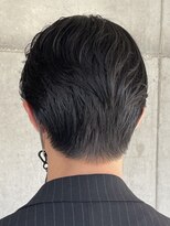 フイ メンズヘア ヨヨギ(Hui men's hair yoyogi) アップバング波巻きツーブロックマッシュ束感ショート