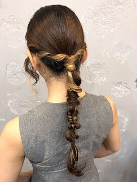 エフェ(effet) 今どき☆タイト編み下ろしヘア