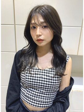 ビーハイブ 一番町店 アヴェダ(BEHIVE) くびれる顔周りレイヤーとシースルーバング