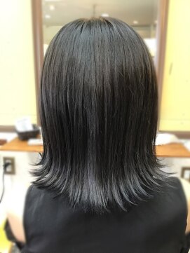 ビーカット(Be cut) 外ハネボブ　アディクシーカラーサファイア