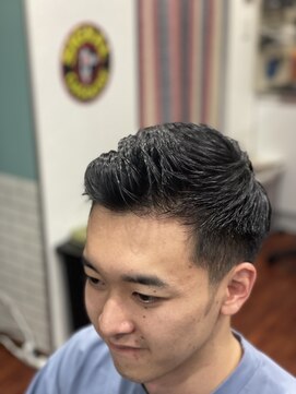 グリーンフィールベース(green feel BASE) 馴染ませツーブロサイドパート