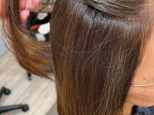 【ハイライトを使わない白髪ぼかし】で、明るくなりすぎず、ダメージも抑え、白髪も目立たなくなります。