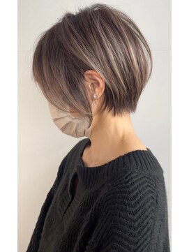 ヨロ 上野(YOLO) ハイライトカラーミルクティーベージュケアブリーチダブルカラー