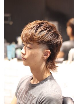 キングスマントーキョー 三鷹店(KINGSMAN TOKYO) アップバング / ツーブロック / スキンフェード[三鷹/バーバー]