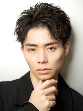 ルーシー 川越(LUCEY) センターパートフェザーパーマシャドウパーマメンズパーマ