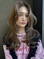 エイチ(H) レイヤーロング/韓国ヘア/ミルクティーベージュ/顔周りレイヤー
