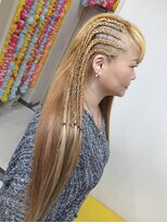 エクステ専門店ミキ 横浜店(MIKI) 1/4片サイドコーンロウ・人毛ブレイズ