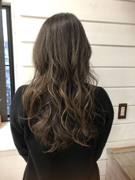 テラス ヘアアンドボタニカル(terrace) ロングレイヤー/10代/20代/30代/40代/ラベンダーカラー