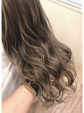 ヘアメイクアート(Hair make Art) アッシュベージュエアタッチグラデーション