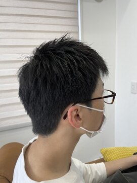 アリー(Ari-) 束感ショート