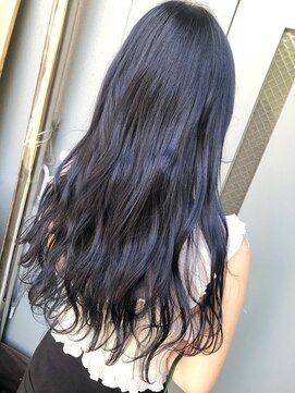 アネラ(Anela) ブルーブラックカラー