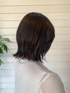 ラコスタ(LaCosTa) 外ハネショートボブまるみシルエット大人可愛いナチュラル