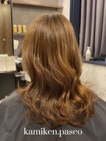 カミケンパセオ(kamiken.paseo)&nbsp;大人上品ミディアムレイヤー×巻き髪【カミケンパセオ/福島】
