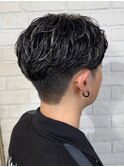 ハイライト 波巻きスパイラルパーマ ツーブロック シルバー