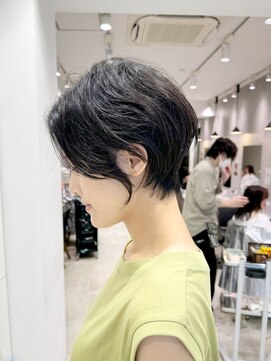 ビブ(VIV) 20代30代40代大人美人丸みショートボブ白髪ぼかしハイライト川崎