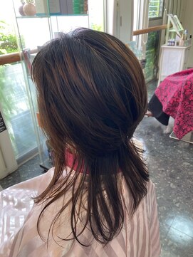 ドゥジェーム(Deuxieme) ツーセクション、ウルフ、ロング、レイヤー