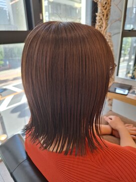 リュクスバトーバイトリコ 船橋南口店(Luxe BATEAU by tricot) 外はね切りっぱなしボブ