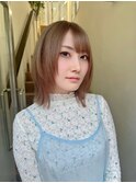 ミディアムレイヤーストレートロングウルフミルクティーベージュ