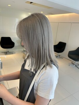 スノッブ(SNOB) シルバーグレージュ♪♪