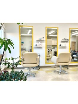 丁寧なカウンセリングと温かな雰囲気で、あなたの“なりたいヘアスタイル”を叶えます♪