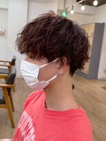 ネオリーブ クーロ メゾン 横浜(Neolive curro Maison)&nbsp;波巻きツイストスパイラルフェザーパーマ　MEN’S HAIR