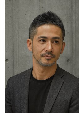 30代40代オススメモヒカン風フェードスタイル