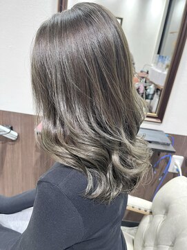 ベルヘアーデザイン 堺東(Belle hair Design) オリーブグレージュイルミナカラーレイヤーカット堺東