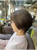上品ツヤの白髪ぼかしハイライト/ショートボブ/ボブディ