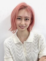 アリュウル 表参道 青山(Allure)&nbsp;ハイトーンピンク×シースルーかきあげ前髪切りっぱなし【千葉】