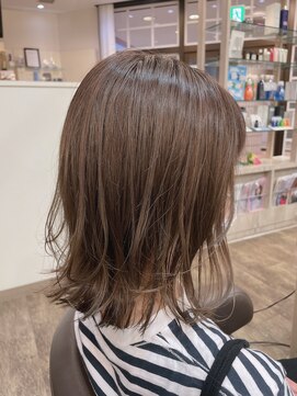 アルターリール(aL ter Rire) 【Rire尚平】外ハネくびれミディ×ふんわりレイヤー★