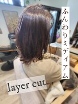 ハピリー(happily)&nbsp;ふんわりレイヤーミディアムふん