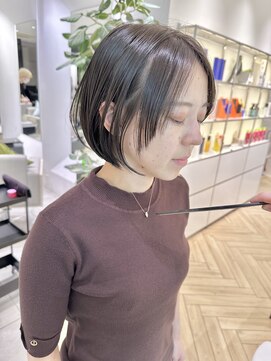 ステア ケース(stair case) 【馬場】大人かわいい小顔前下がりボブ耳かけナチュラル