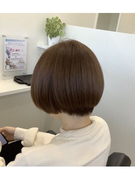 バンビ 大矢野店( Bambi) ショートボブ