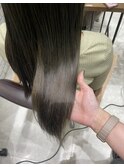 【Feria 渋谷】ブリーチ履歴あり×くすみブラウン "Tsuyuki"