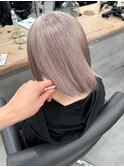 7940ミルクティーアッシュベージュハイトーンカラーボブ